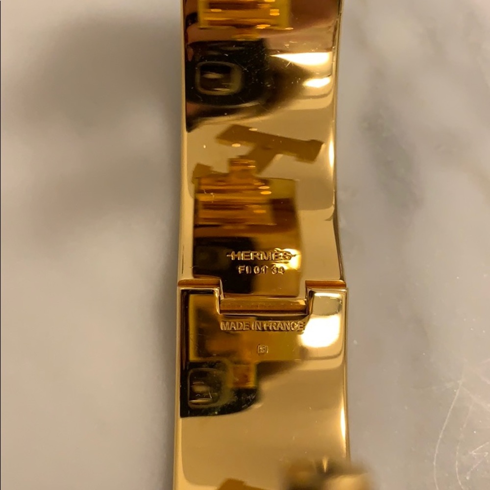 Hermès Clic Clac Wide Black and Gold Bangle PM - Picture 4 of 7